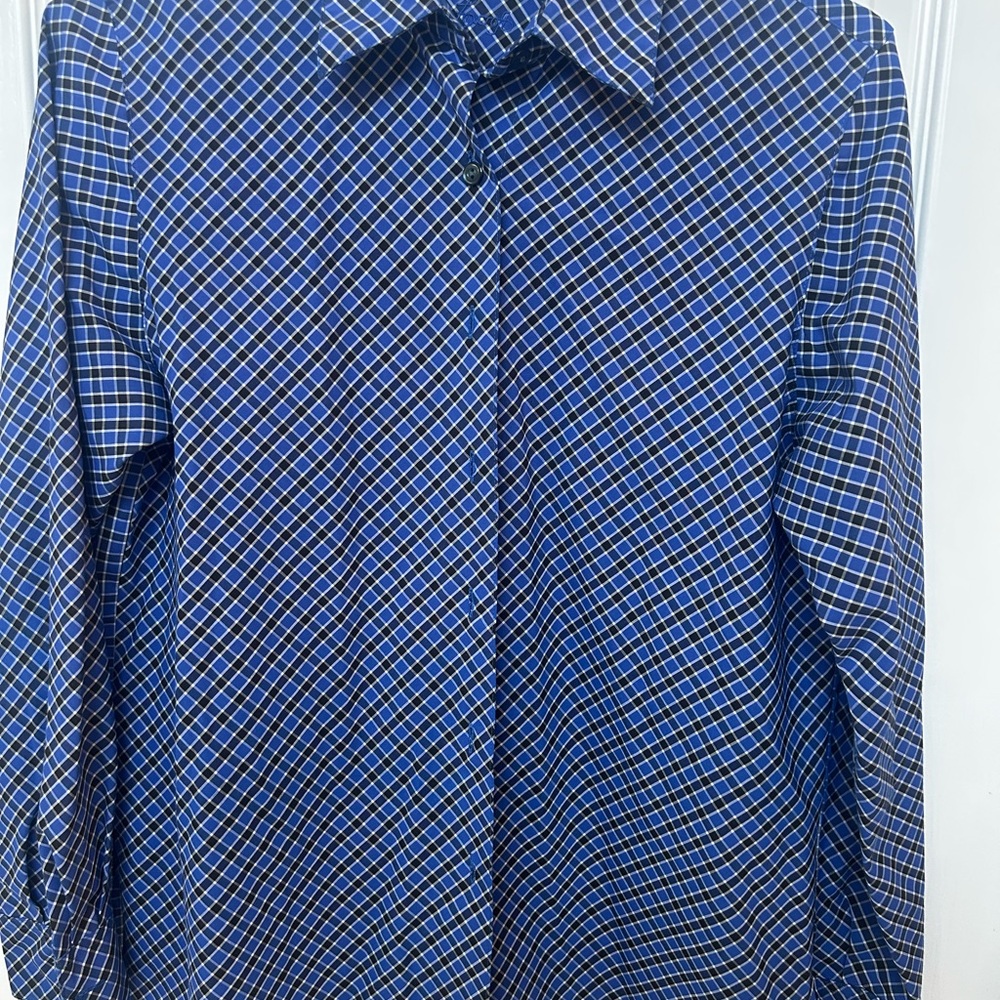Foxcroft Men's Navy and White Plaid Shirt